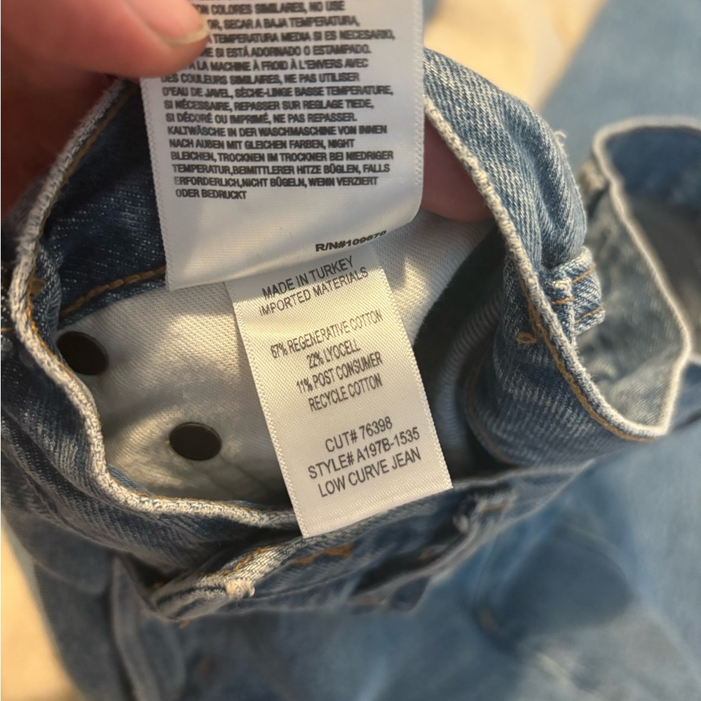 Agolde Low Curve Jeans in Fairway - 25 - Picture 4 of 6